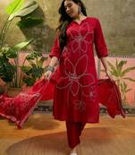 Red cotton floral print kurta & trousers with dupatta set for women