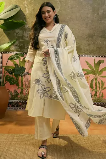 Off-white cotton floral print kurta & trousers with dupatta set for women