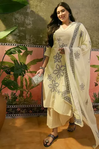 Off-white cotton floral print kurta & trousers with dupatta set for women