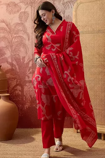 Red cotton printed kurta & trousers with dupatta set for women