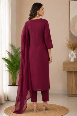 Purple embroidered cotton kurta with pant & dupatta set for women 2