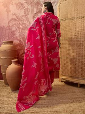 Pink cotton printed kurta & trousers with dupatta set for women 2
