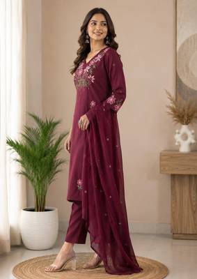 Purple embroidered cotton kurta with pant & dupatta set for women 3