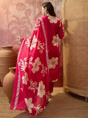 Pink cotton floral print kurta & trousers with dupatta set for women 2