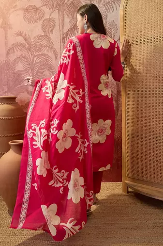 Pink cotton floral print kurta & trousers with dupatta set for women