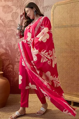 Pink cotton floral print kurta & trousers with dupatta set for women