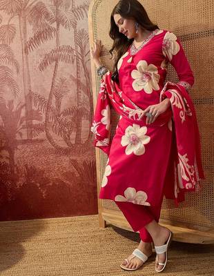 Pink cotton floral print kurta & trousers with dupatta set for women 4