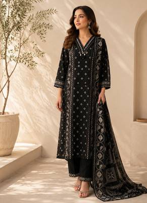 Pure cotton printed black kurta & pant with dupatta set for women 3