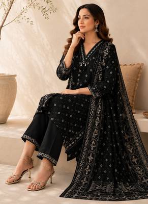 Pure cotton printed black kurta & pant with dupatta set for women 5