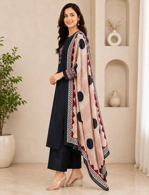 Pure cotton ethnic print black kurta & pant with dupatta set for women 2