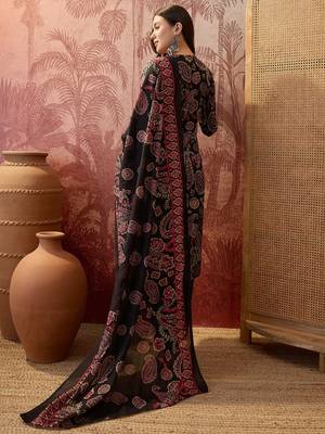 Black cotton floral print kurta & trousers with dupatta set for women 2