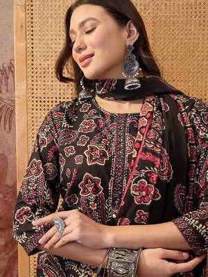 Black cotton floral print kurta & trousers with dupatta set for women 5