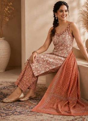 Brown & white pure cotton kurta, pant & dupatta set for women 5
