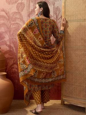 Cotton printed mustard yellow straight kurta & pant with dupatta set for women 2