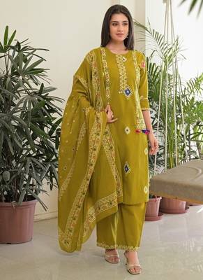 Mustard yellow pure cotton kurta, pant & dupatta set for women 5