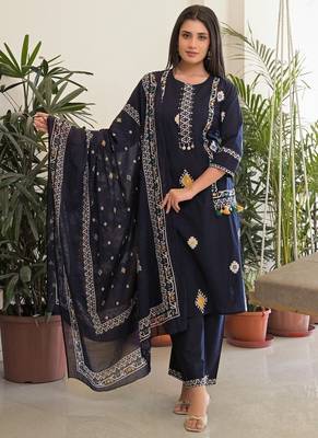 Navy blue pure cotton kurta, pant & dupatta set for women 1