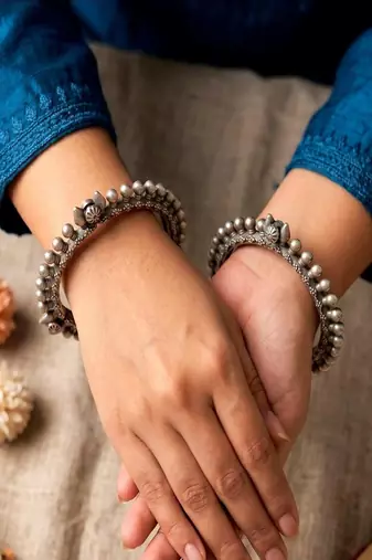 Oxidized Silver Plated Brass Bangle | Tribal Statement Bracelet | Screw Hinge Kada 