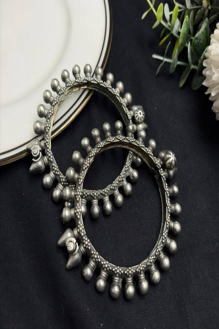 Oxidized Silver Plated Brass Bangle | Tribal Statement Bracelet | Screw Hinge Kada 