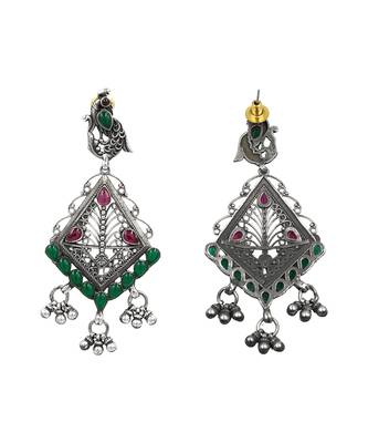 Silver plated green stone drop earrings 3