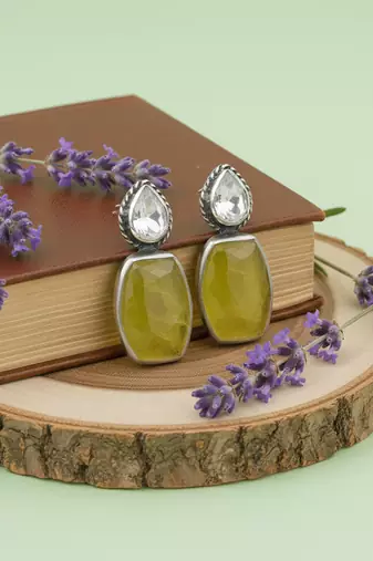 Silver plated yellowish green drop earrings