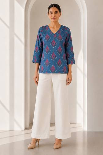 Philauri women's blue printed short kurti