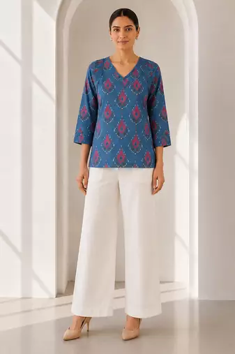 Philauri women's blue printed short kurti