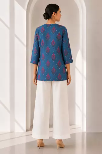 Philauri women's blue printed short kurti