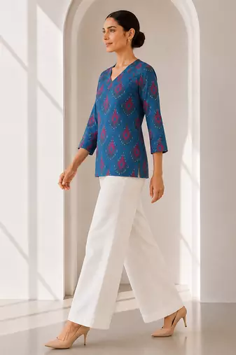 Philauri women's blue printed short kurti