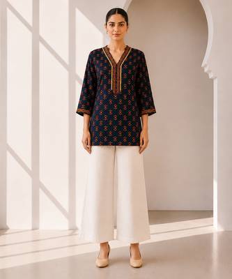 Philauri women's navy blue printed short kurti 1