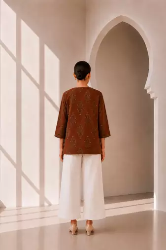 Philauri women's brown printed short kurti