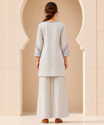 Philauri women light blue embroiderd co-ord set 2