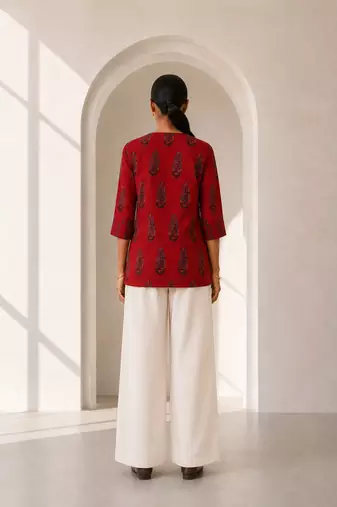Philauri women's rust red short kurti