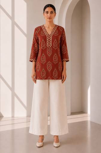 Philauri women's red short kurti