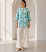 Philauri women's white short kurti