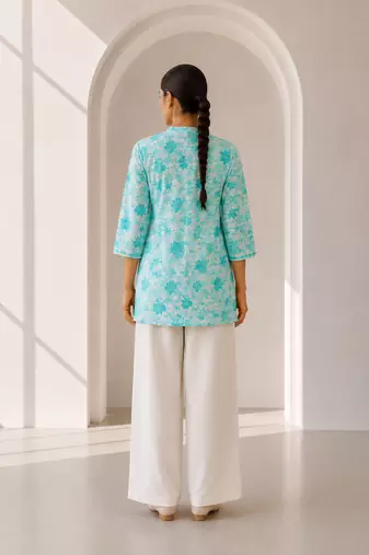 Philauri women's white short kurti