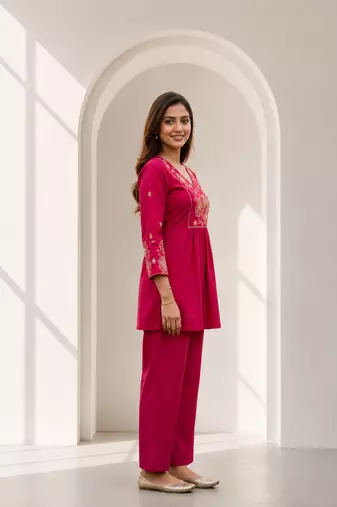 Philauri women's pink flare co ords set