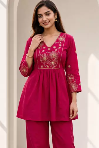 Philauri women's pink flare co ords set