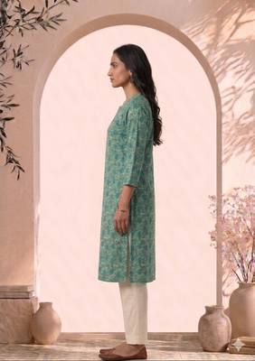 Philauri women gren floral printed straight kurta 3