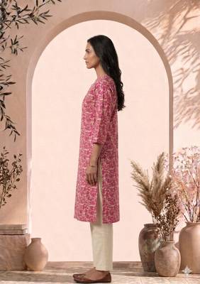 Philauri women pink printed straight kurta 3