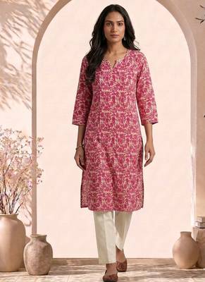 Philauri women pink printed straight kurta 5