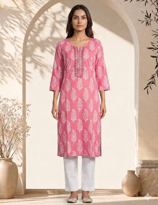 Philauri women pink printed straight kurta 1