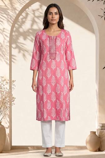 Philauri women pink printed straight kurta