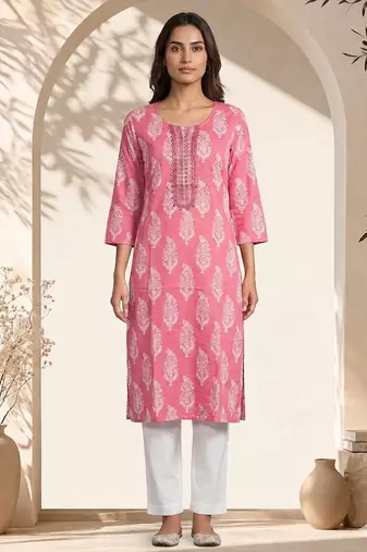 Philauri women pink printed straight kurta