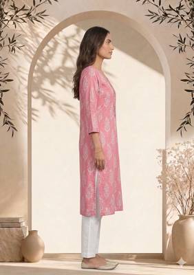 Philauri women pink printed straight kurta 3