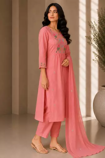 Philauri women's embroidered pink kurta set