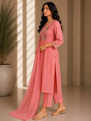 Philauri women's embroidered pink kurta set 4