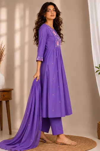 Philauri women's embroidered purple kurta set