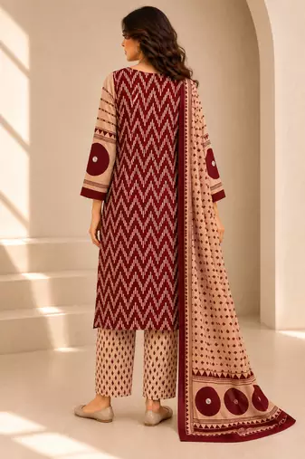 Women printed kurta set with trousers & dupatta