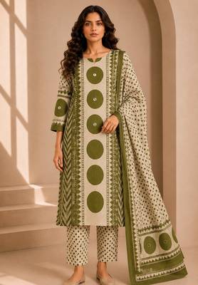Women printed kurta set with trousers & dupatta 1