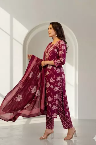 Women floral printed kurta pant with dupatta set